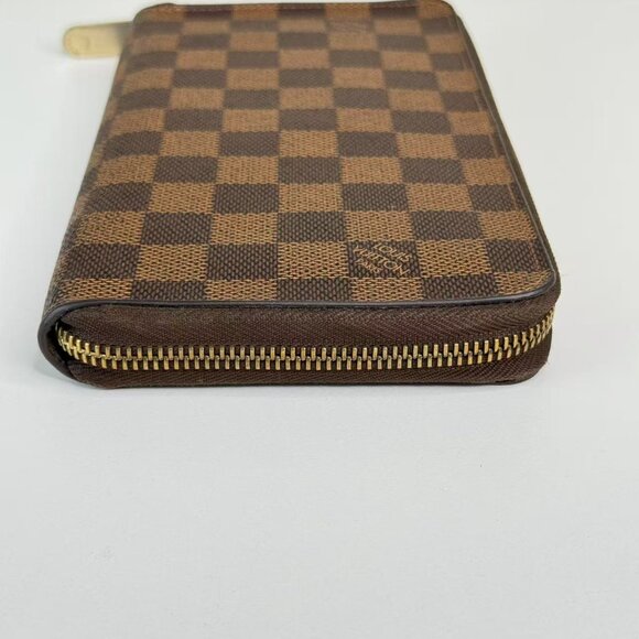 Louis Vuitton Damier Ebene Large Wallet Classic Brown Checkered Design Zippered - Picture 3 of 8